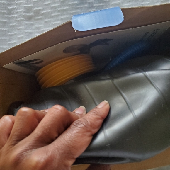 PROSPIRIT Athletic Gear 75cm Fitness Ball  - BLK - Picture 4 of 5